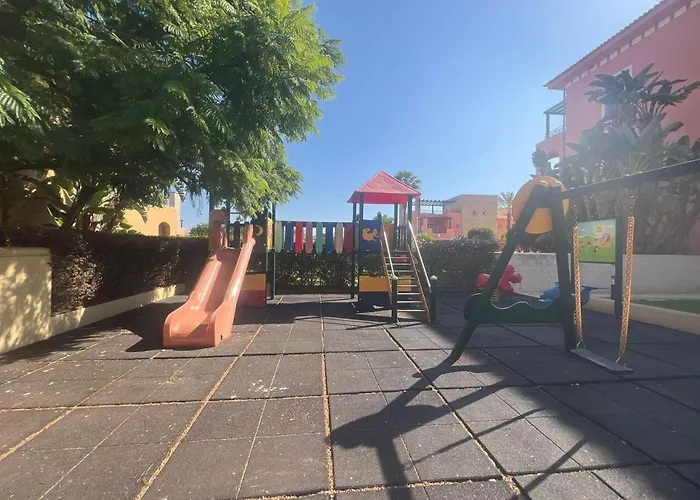 Victoria Boulevard By Garvetur Bicas