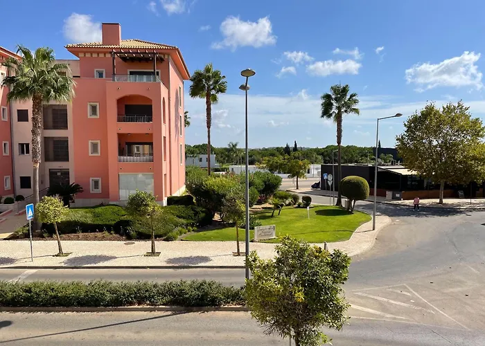 Victoria Boulevard By Garvetur דירה